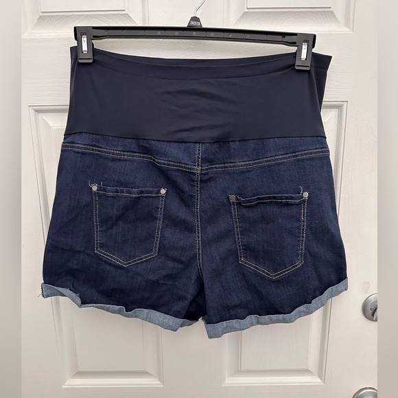 MATERNITY Pants and Shorts 1 pair each Time and Tru size 20 XXG - Picture 3 of 8